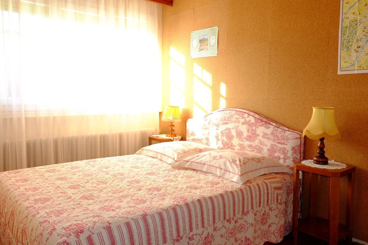 Le Cottage - Chambres D'Hotes Paris Saclay Бюр-Сюр-Ивет Экстерьер фото