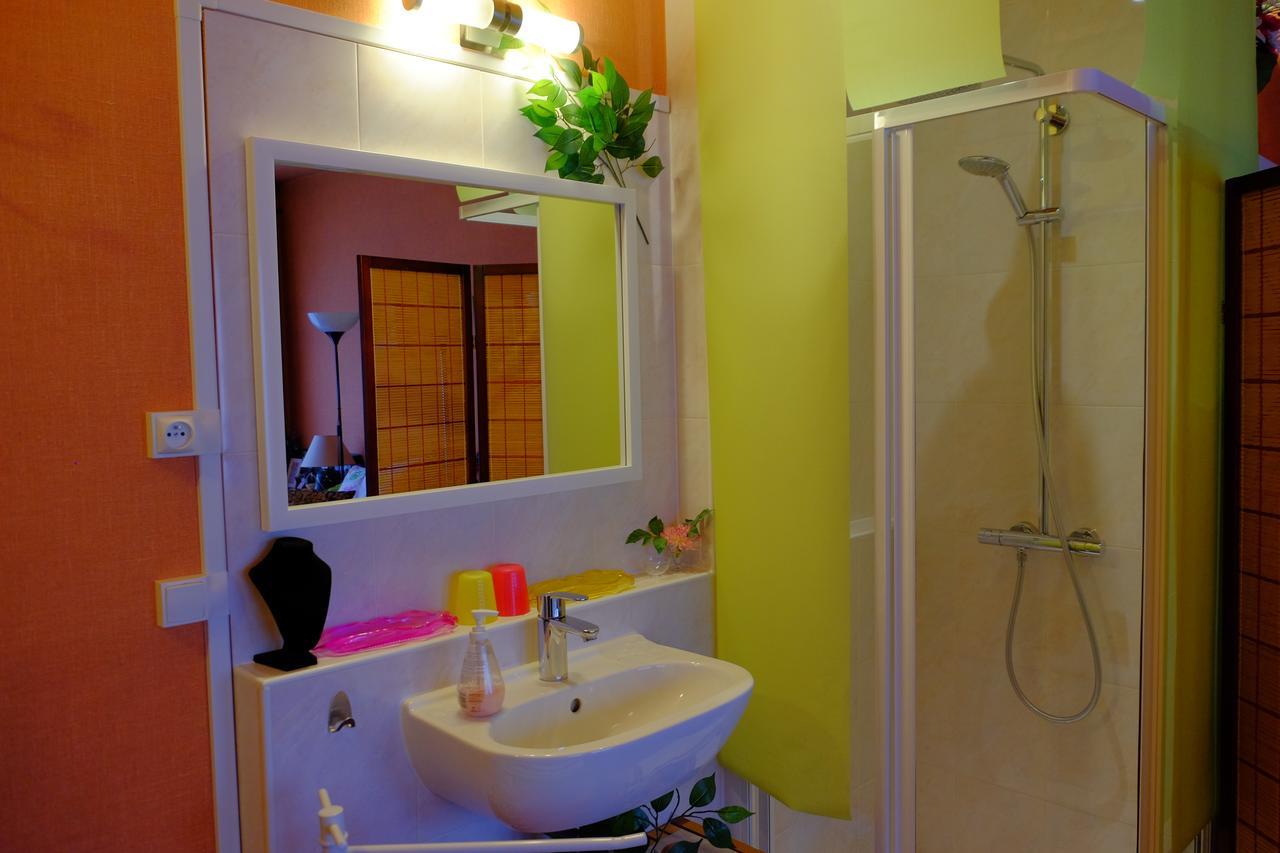 Le Cottage - Chambres D'Hotes Paris Saclay Бюр-Сюр-Ивет Экстерьер фото